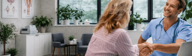 Gli Agent AI real-time migliorano la comunicazione sanitaria riducendo attese e inefficienze. Offrono assistenza immediata, automatizzano le richieste e garantiscono un’esperienza paziente continua, accessibile e multilingua.